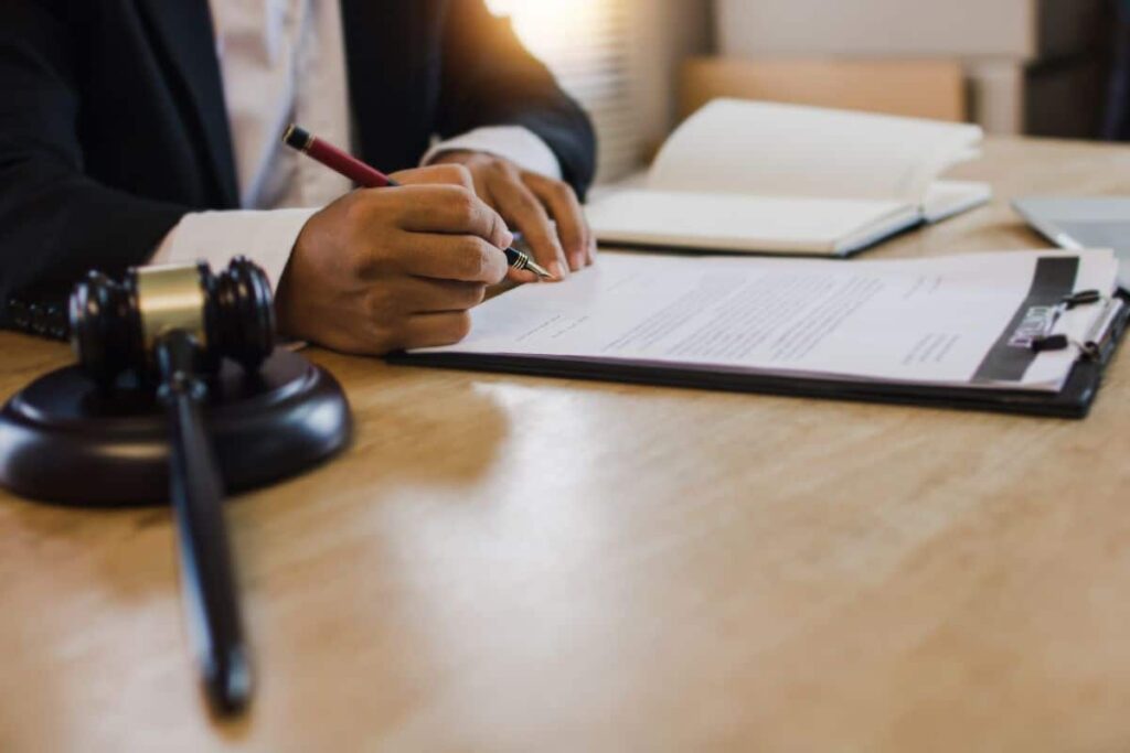Litigation Lawyer Calgary
